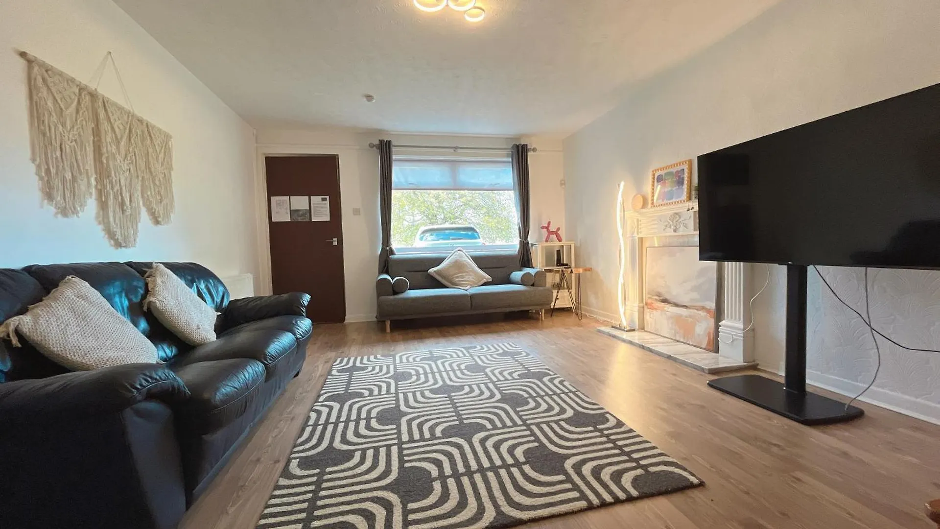 Cozy 2 Bedrooms With Private Parking Space And Garden Edinburgh